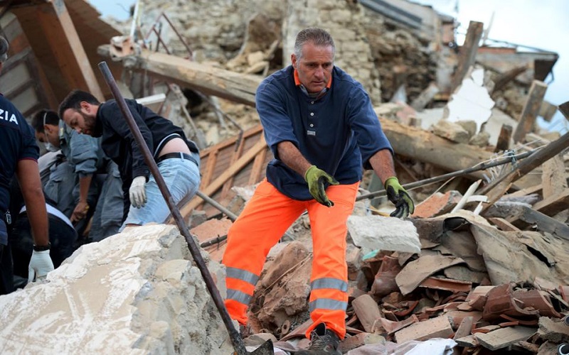 Σεισμός 6,2 Ρίχτερ βόρεια της Ρώμης - Δεκάδες νεκροί και τραυματίες