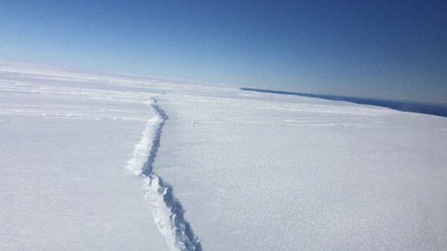 Αποκολλήθηκε το τεράστιο παγόβουνο της παγοκρηπίδας Larsen C - Ανταρκτική